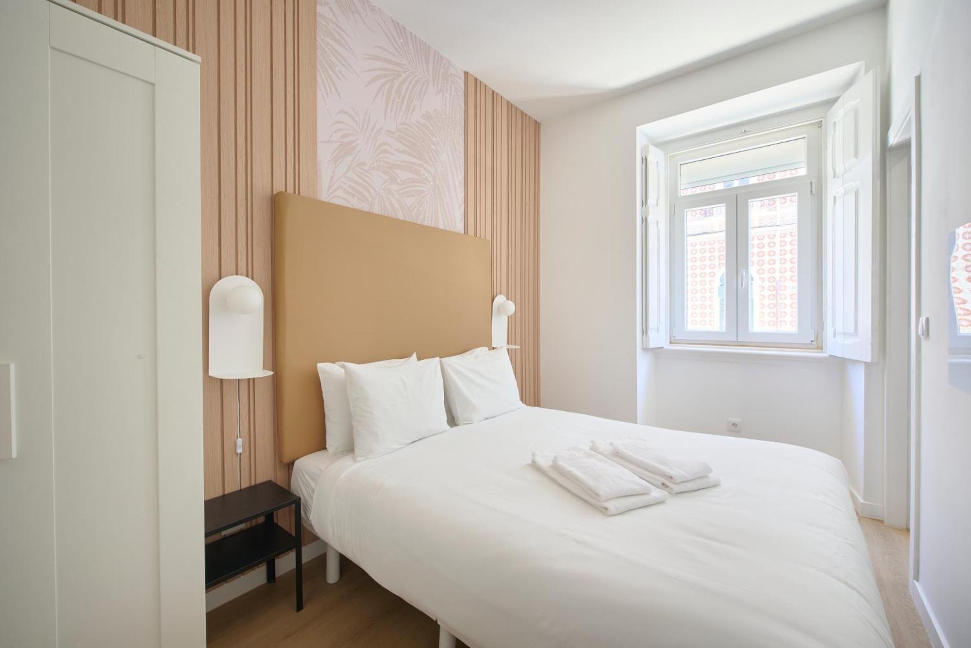 Brand New Hostel Anjos Lissabon Buitenkant foto