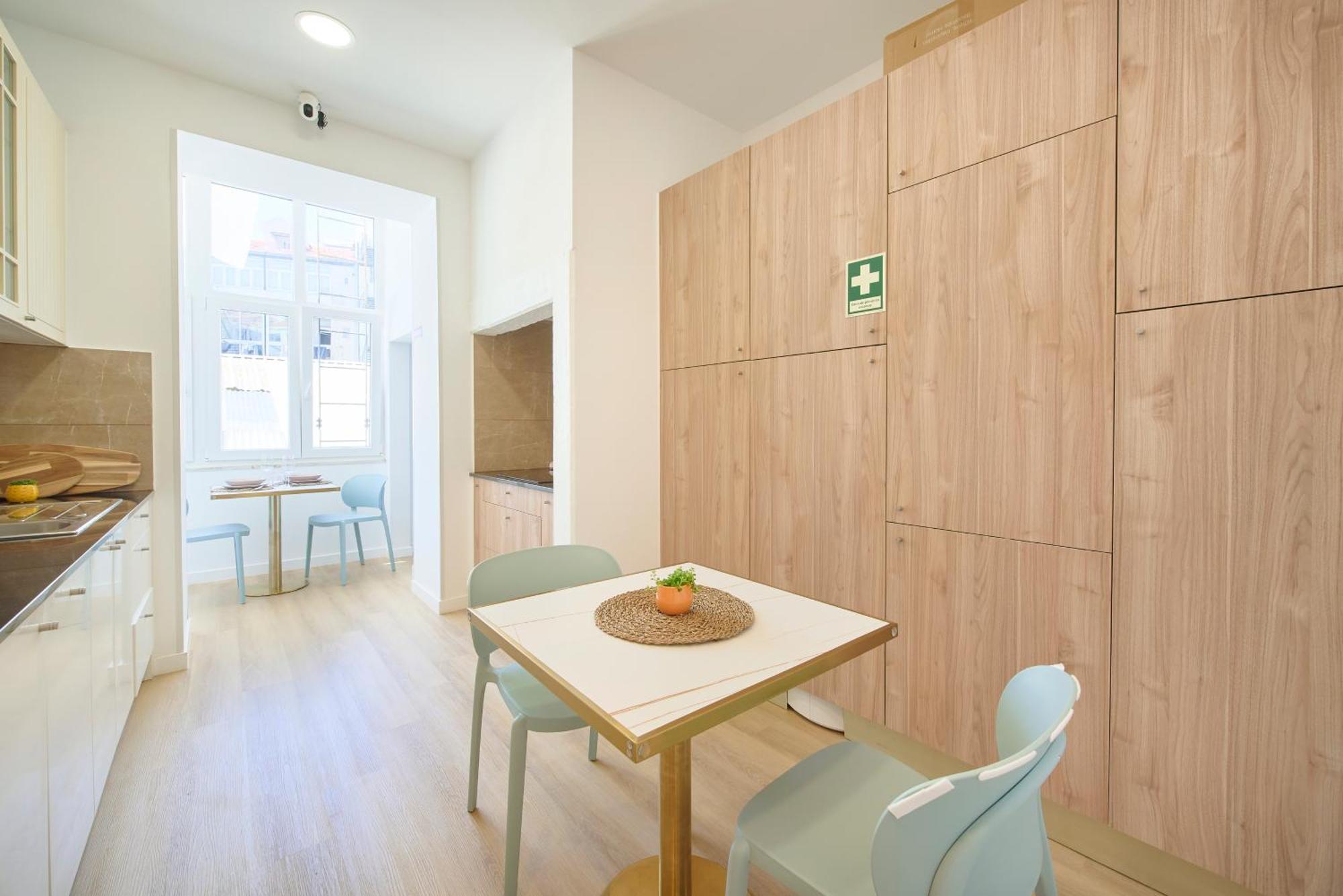 Brand New Hostel Anjos Lissabon Buitenkant foto