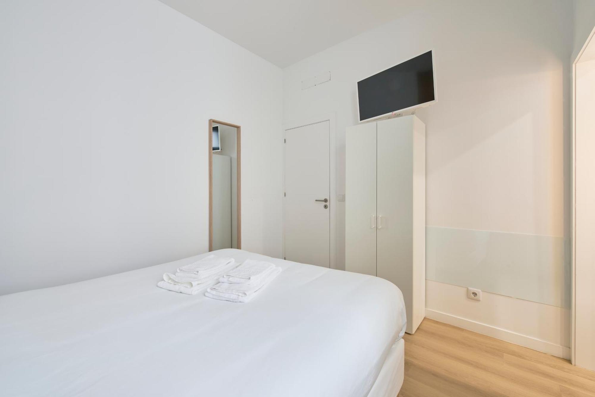 Brand New Hostel Anjos Lissabon Buitenkant foto