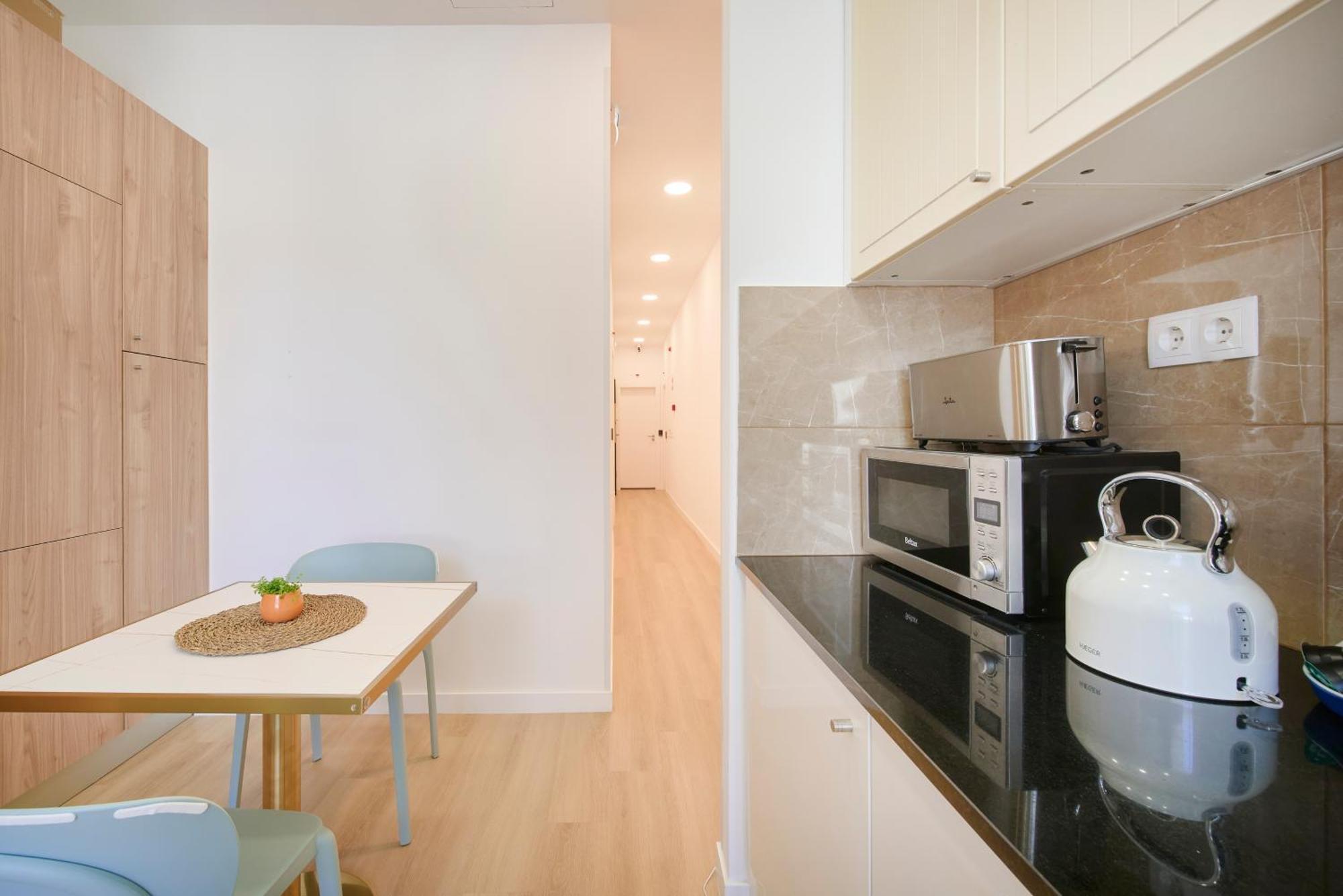 Brand New Hostel Anjos Lissabon Buitenkant foto