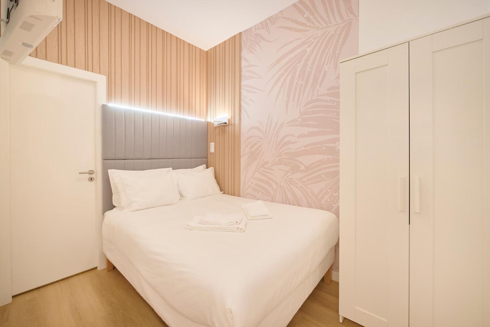 Brand New Hostel Anjos Lissabon Buitenkant foto