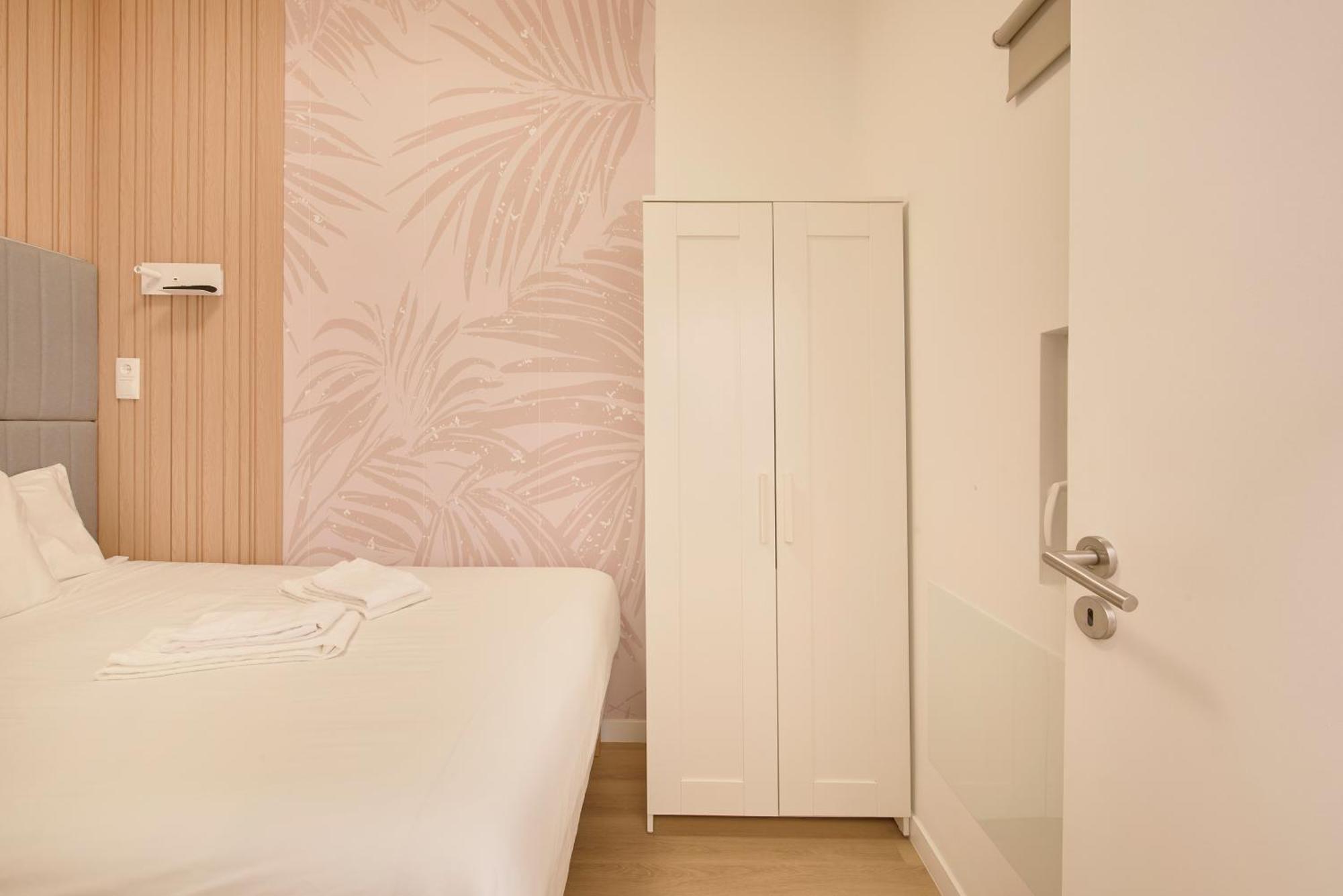 Brand New Hostel Anjos Lissabon Buitenkant foto