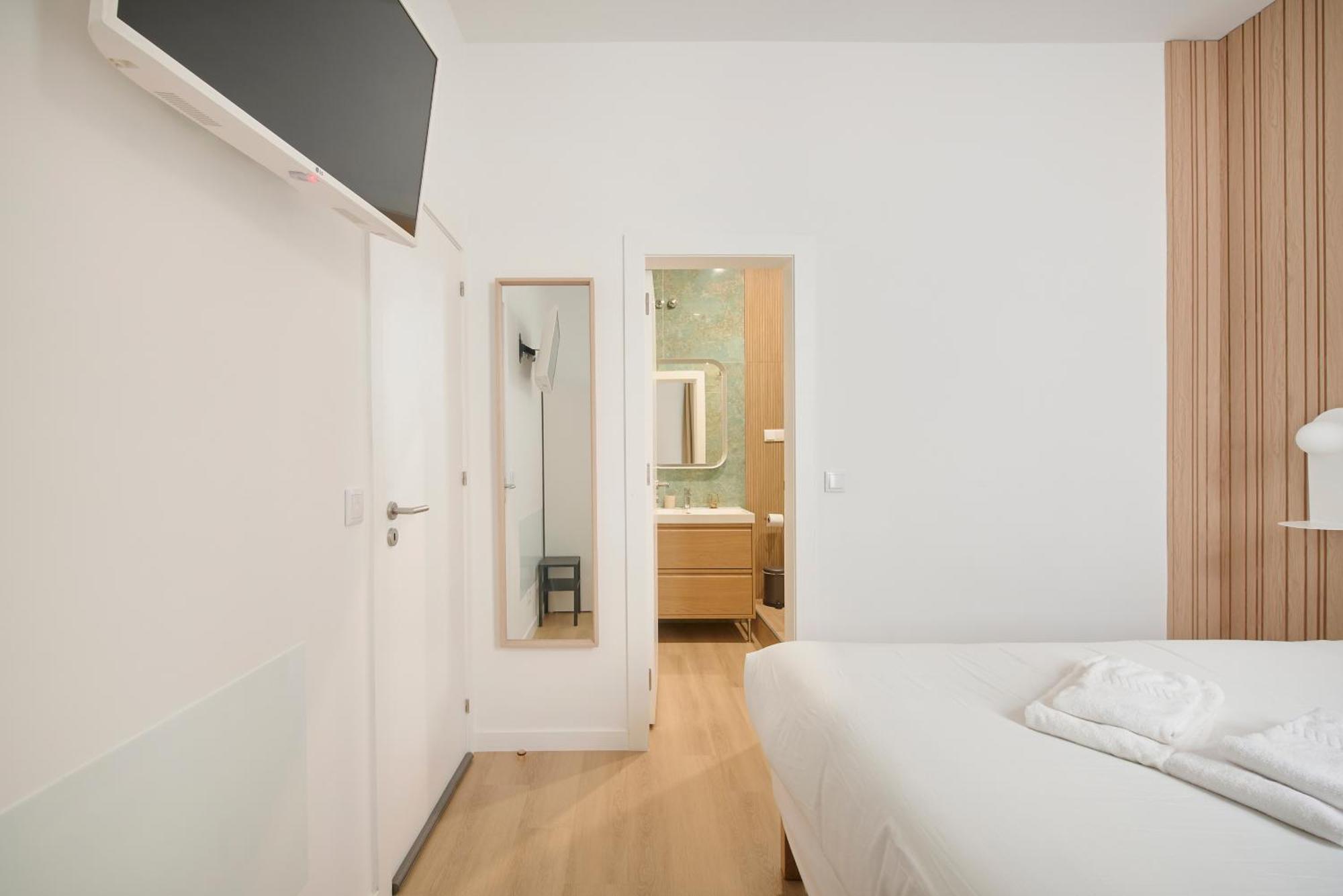 Brand New Hostel Anjos Lissabon Buitenkant foto
