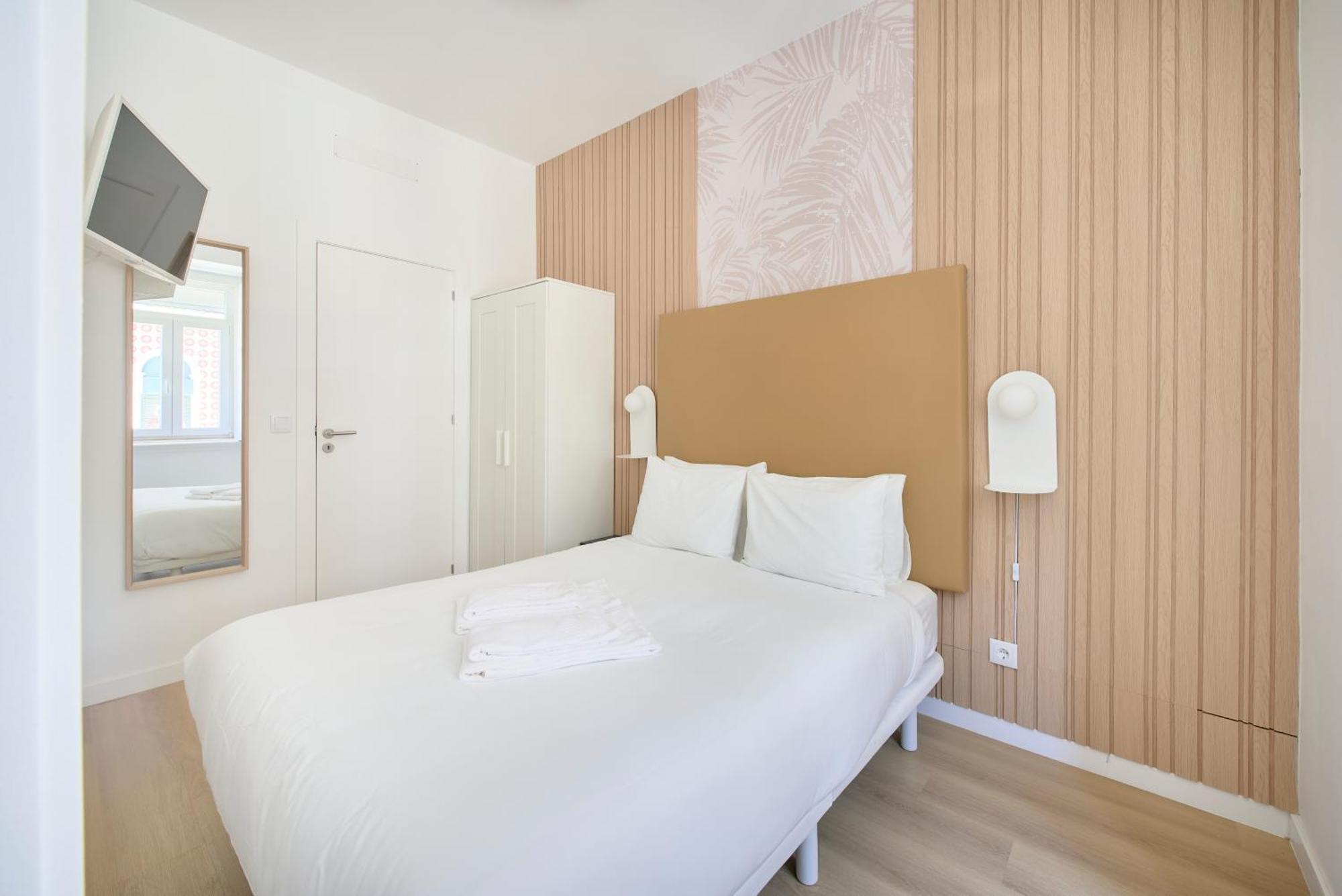 Brand New Hostel Anjos Lissabon Buitenkant foto